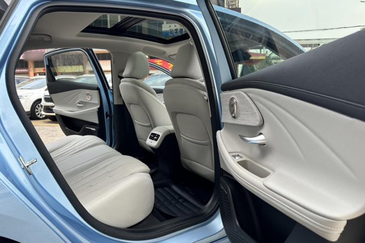 Used Chery Fengyun A8 2024 127 Far Voyage Luxury Edition Interior 10
