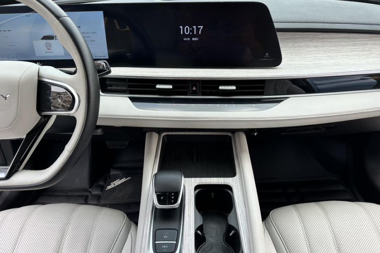 Used Chery Fengyun A8 2024 127 Far Voyage Luxury Edition Interior 6