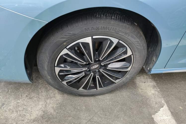 Used Chery Fengyun A8 2024 127 Far Voyage Luxury Edition Left Front Wheel Hub