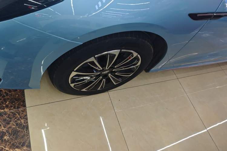 Used Chery Fengyun A8 2024 127 Yufeng Edition Left Front Wheel Hub