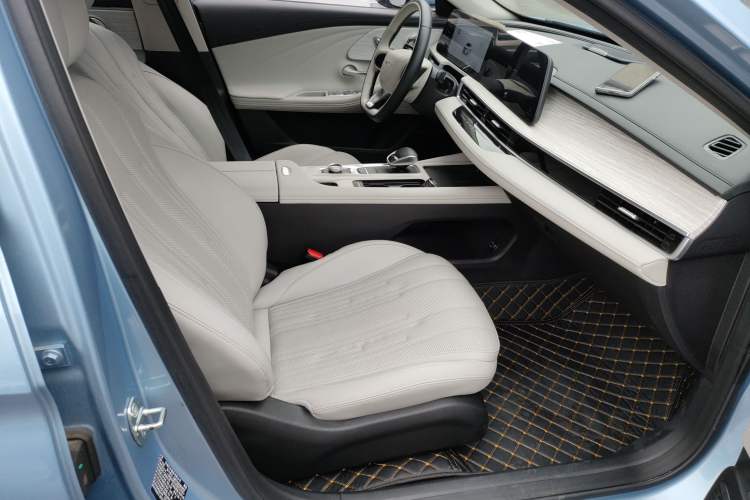 Used Chery Fengyun A8 2024 127 Far Voyage Luxury Edition Right Front Seat