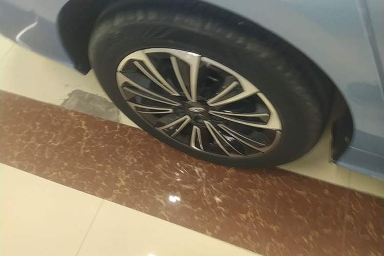 Used Chery Fengyun A8 2024 127 Yufeng Edition Right Rear Wheel Hub