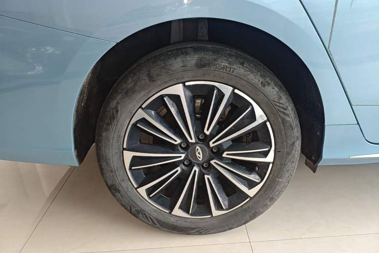 Used Chery Fengyun A8 2024 127 Yufeng Edition Right Rear Wheel Hub