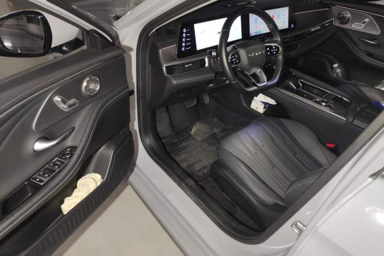 Used Chery Fengyun A8 2024 127 Yufeng Edition Driver Seat