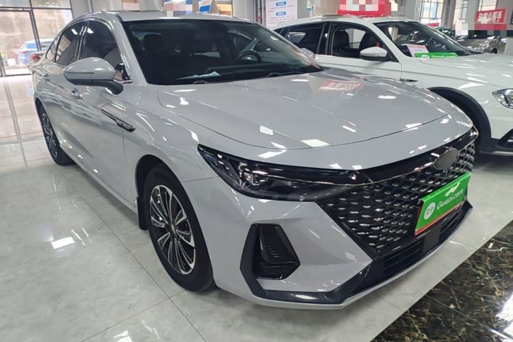 Used Chery Fengyun A8 2024 127 Long-Range Version Comfort Edition Front Right 45 Deg