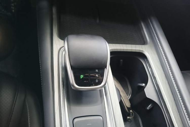 Used Chery Fengyun A8 2024 127 Yufeng Edition Gear Lever
