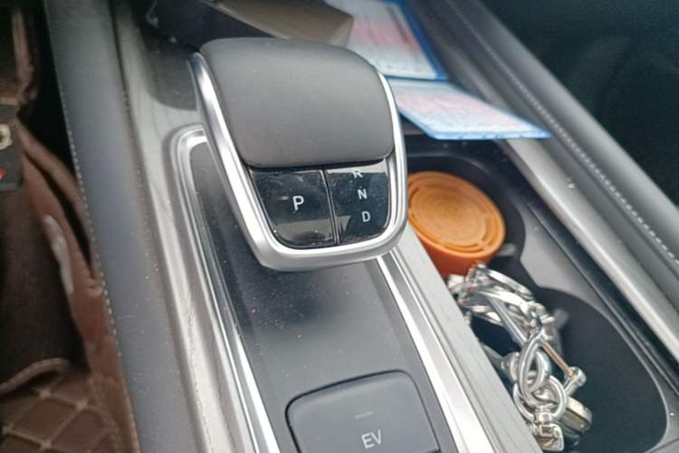 Used Chery Fengyun A8 2024 127 Chasing the Wind Edition Gear Lever