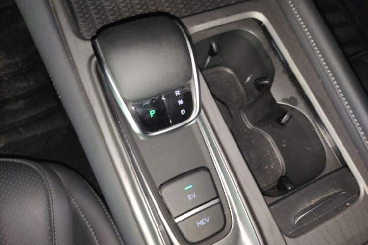 Used Chery Fengyun A8 2024 127 Yufeng Edition Gear Lever