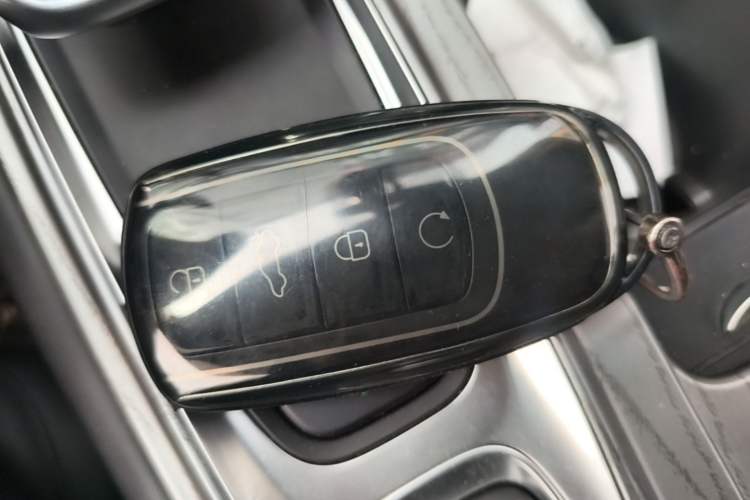 Used Chery Fengyun A8 2024 127 ZHU FENG Version Interior 1