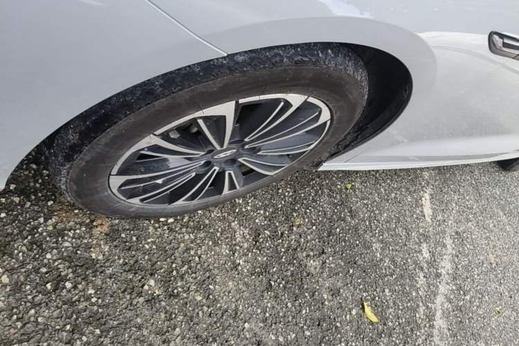 Used Chery Fengyun A8 2024 127 Yufeng Edition Left Front Wheel Hub