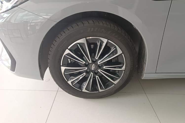 Used Chery Fengyun A8 2024 127 Chasing the Wind Edition Left Front Wheel Hub
