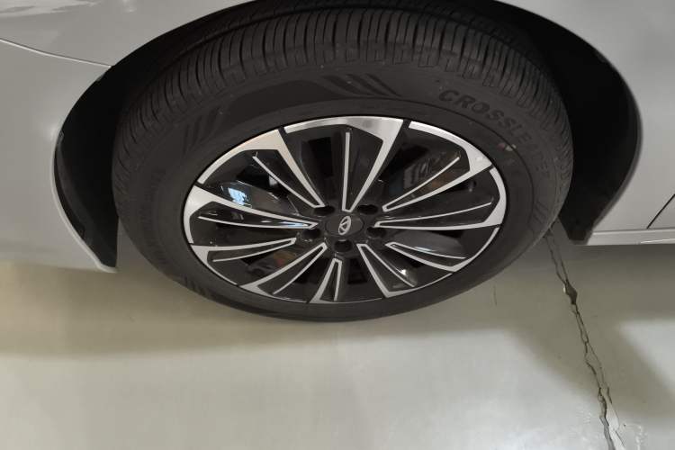 Used Chery Fengyun A8 2024 127 Yufeng Edition Left Front Wheel Hub