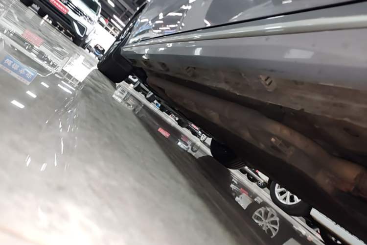 Used Chery Fengyun A8 2024 127 Long-Range Version Comfort Edition Left Side Sill