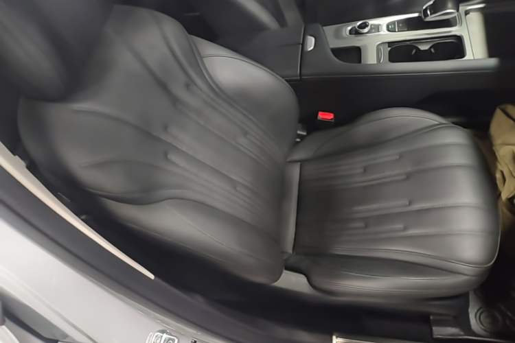 Used Chery Fengyun A8 2024 127 Long-Range Version Comfort Edition Right Front Seat