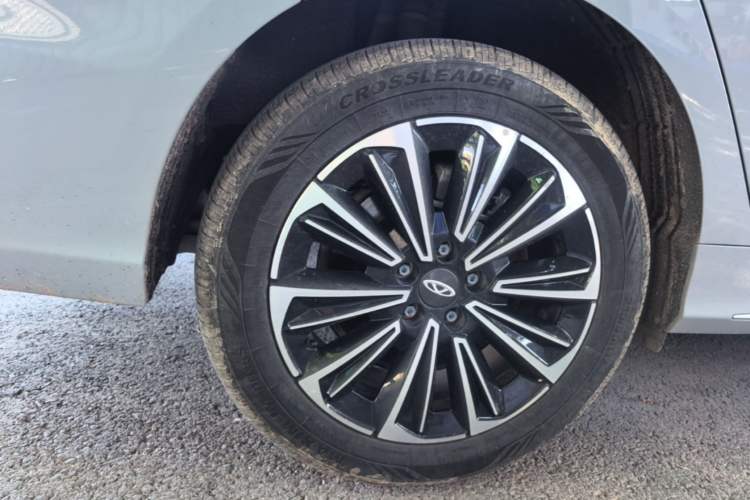 Used Chery Fengyun A8 2024 127 Long-Distance Edition Standard Version Right Rear Wheel Hub