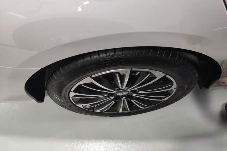Used Chery Fengyun A8 2024 127 Yufeng Edition Right Rear Wheel Hub