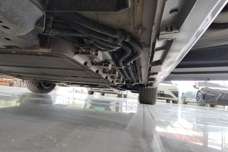 Used Chery Fengyun A8 2024 127 Long-Range Version Comfort Edition Right Side Sill
