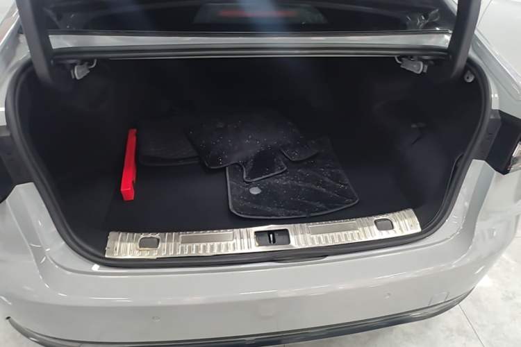 Used Chery Fengyun A8 2024 127 Long-Range Version Comfort Edition Trunk
