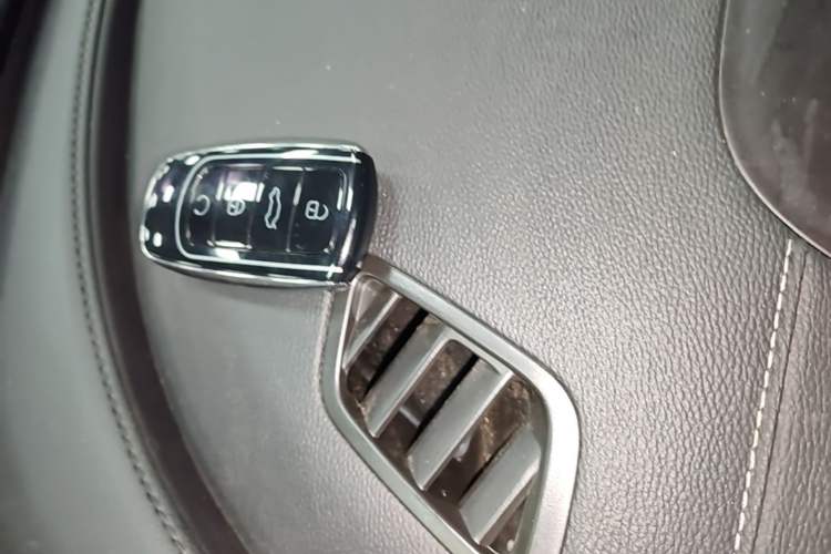 Used Chery Fengyun A8 2024 127 Long-Range Version Comfort Edition Vehicle Key