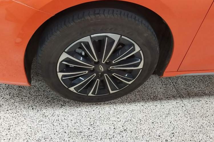 Used Chery Fengyun A8 2024 127 ZHU FENG Version Left Front Wheel Hub