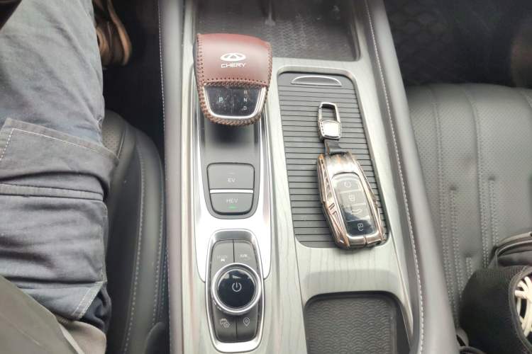 Used Chery Fengyun A8 2024 127 Chasing the Wind Edition Gear Lever