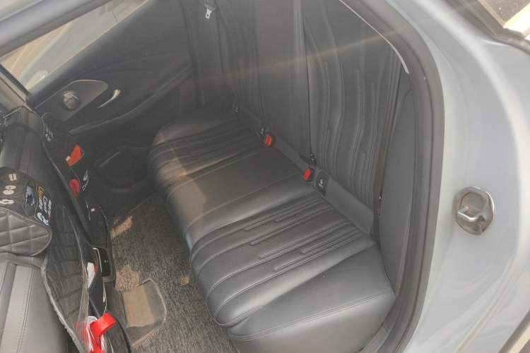 Used Chery Fengyun A8 2024 127 Long-Range Version Comfort Edition Left Rear Seat