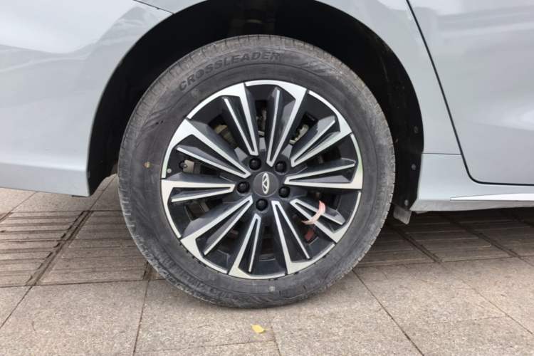 Used Chery Fengyun A8 2024 127 Far Voyage Luxury Edition Right Rear Wheel Hub