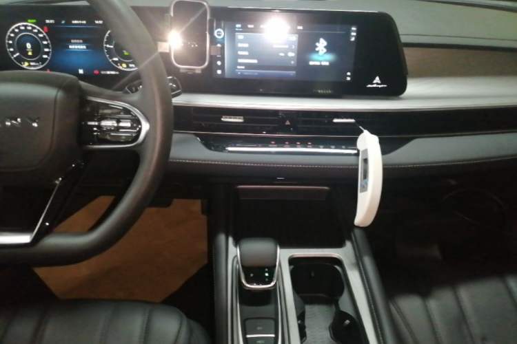 Used Chery Fengyun A8 2024 127 Long-Distance Edition Standard Version Audio And AC Panel
