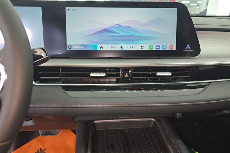 Used Chery Fengyun A8 2024 127 Far Voyage Luxury Edition Audio And AC Panel