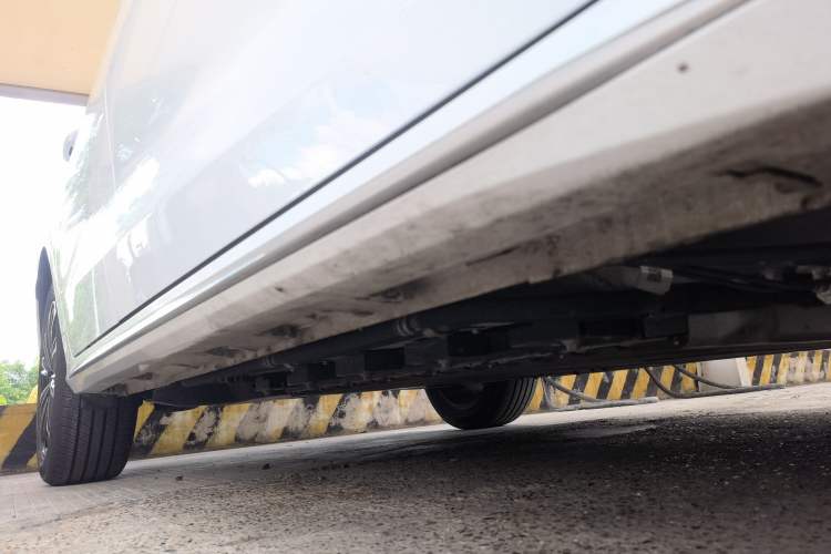 Used Chery Fengyun A8 2024 127 Long-Distance Edition Standard Version Chassis Front Right
