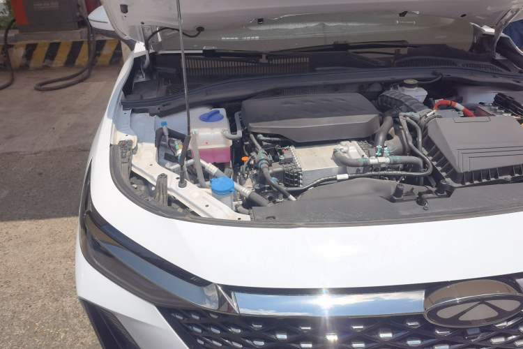 Used Chery Fengyun A8 2024 127 Long-Distance Edition Standard Version Engine Bay Right