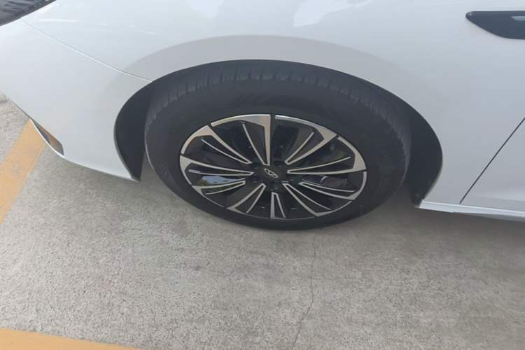 Used Chery Fengyun A8 2024 127 ZHU FENG Version Exterior 4