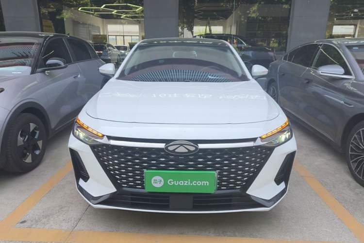 Used Chery Fengyun A8 2024 127 ZHU FENG Version Front