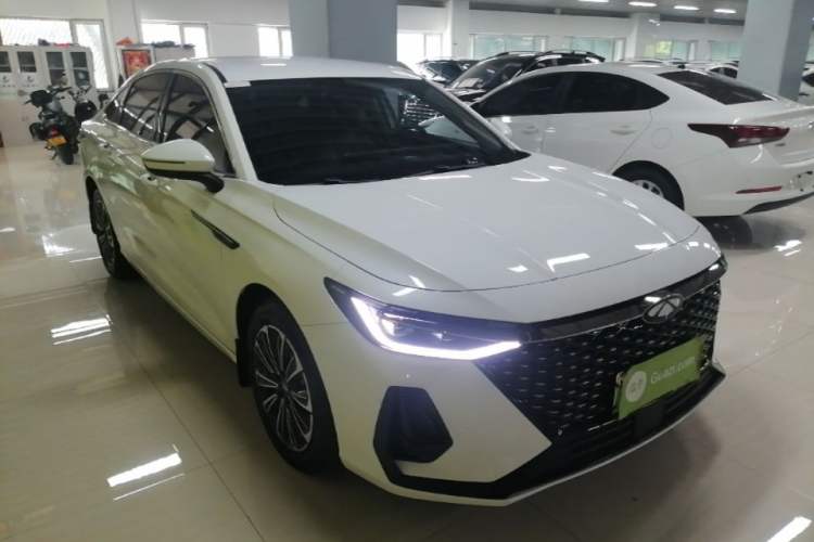Used Chery Fengyun A8 2024 127 Long-Distance Edition Standard Version Front Right 45 Deg