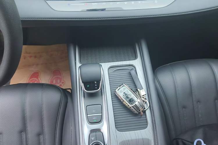 Used Chery Fengyun A8 2024 127 ZHU FENG Version Gear Lever