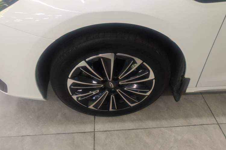 Used Chery Fengyun A8 2024 127 ZHU FENG Version Left Front Wheel Hub