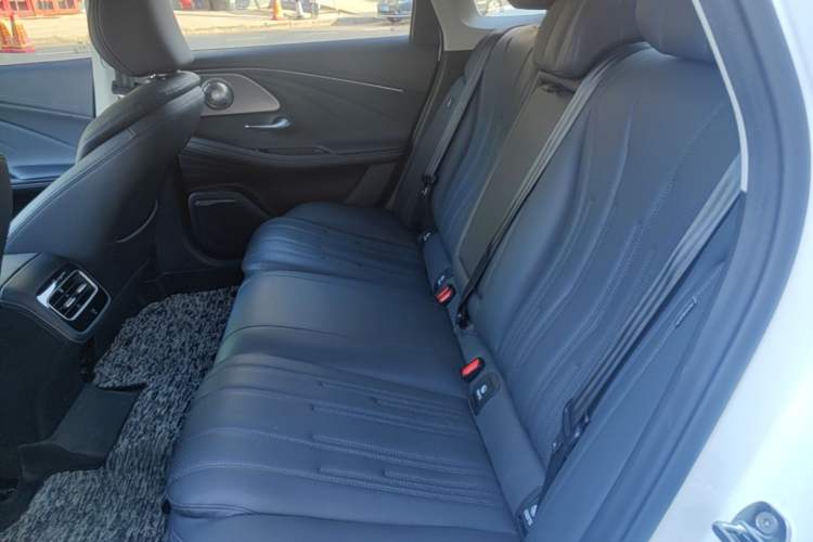 Used Chery Fengyun A8 2024 127 Yufeng Edition Left Rear Seat