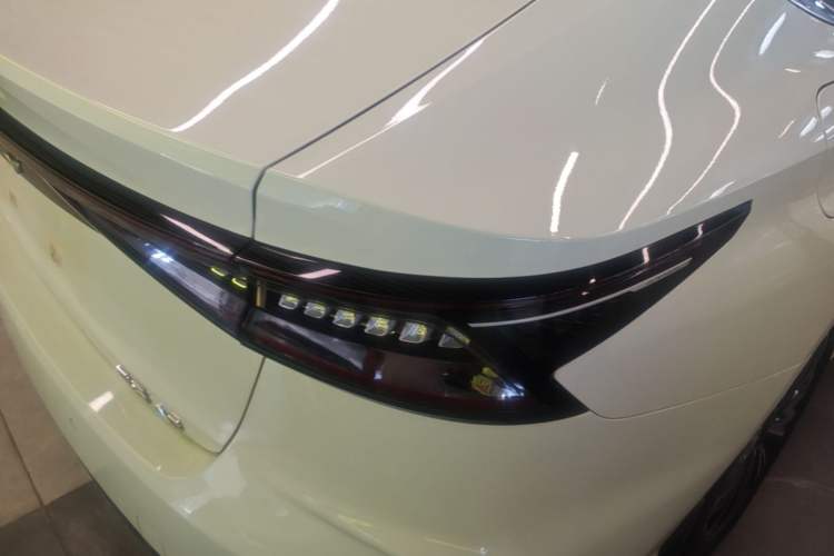 Used Chery Fengyun A8 2024 127 ZHU FENG Version Right Rear Taillight