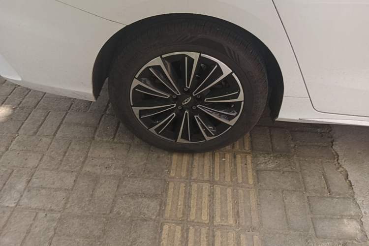 Used Chery Fengyun A8 2024 127 Yufeng Edition Right Rear Wheel Hub
