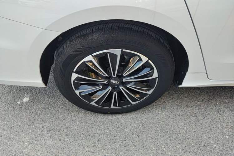 Used Chery Fengyun A8 2024 127 Chasing the Wind Edition Right Rear Wheel Hub