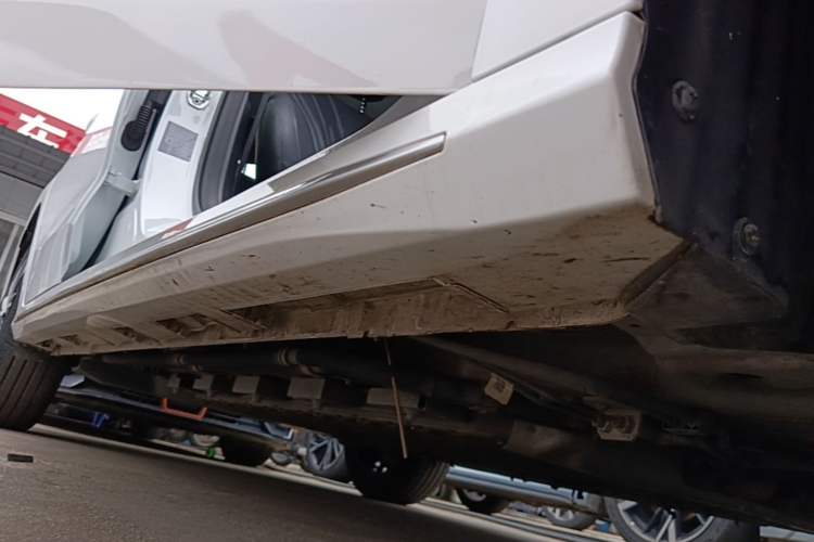 Used Chery Fengyun A8 2024 127 ZHU FENG Version Right Side Sill