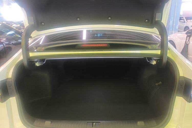 Used Chery Fengyun A8 2024 127 ZHU FENG Version Trunk