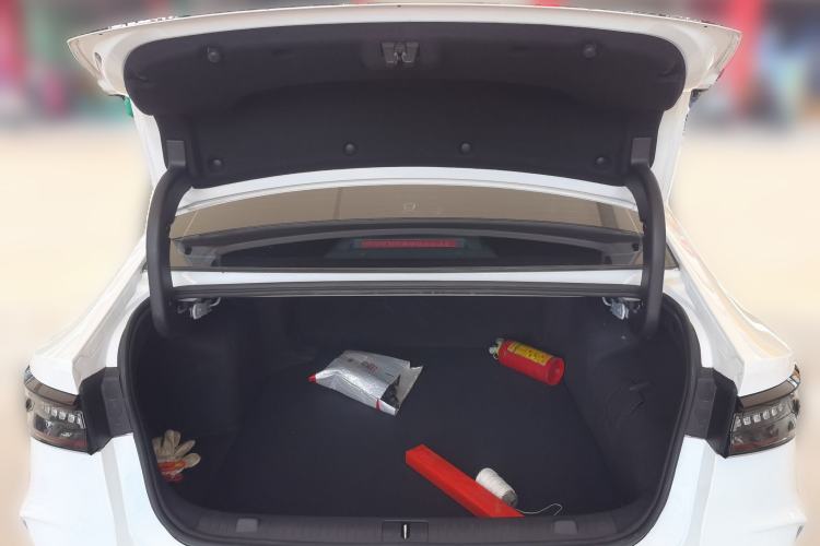 Used Chery Fengyun A8 2024 127 Long-Distance Edition Standard Version Trunk