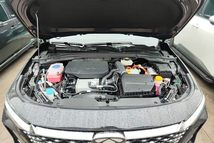 Used Chery Fengyun A8 2025 145 Standard Edition Engine Bay