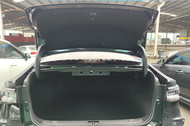 Used Chery Fengyun A8 2025 145 Standard Edition Trunk