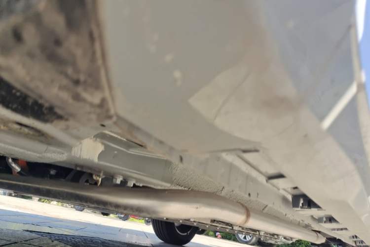 Used Chery Fengyun A8 2025 Model 70km Standard Version Chassis Front Left