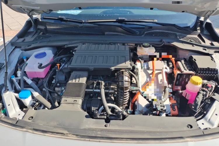 Used Chery Fengyun A8 2025 Model 70km Standard Version Engine Bay