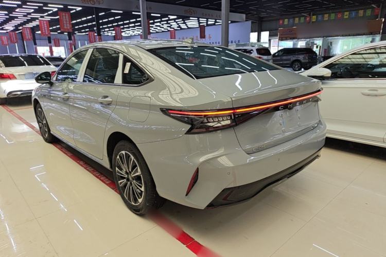 Used Chery Fengyun A8 2025 Model 70km Standard Version Exterior 2