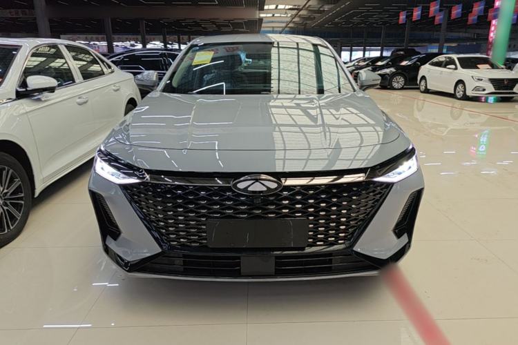 Used Chery Fengyun A8 2025 Model 70km Standard Version Front