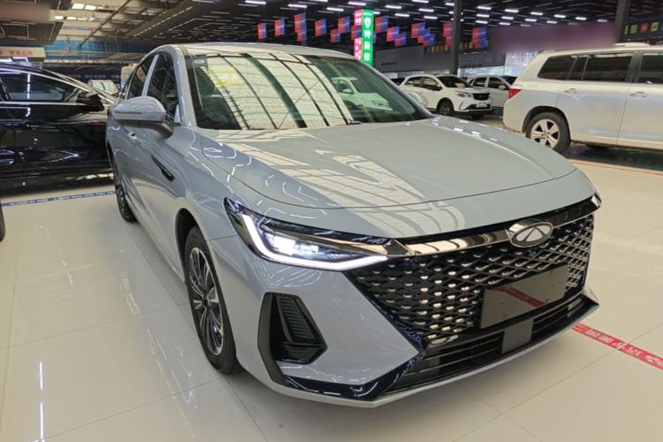 Used Chery Fengyun A8 2025 Model 70km Standard Version Front Right 45 Deg